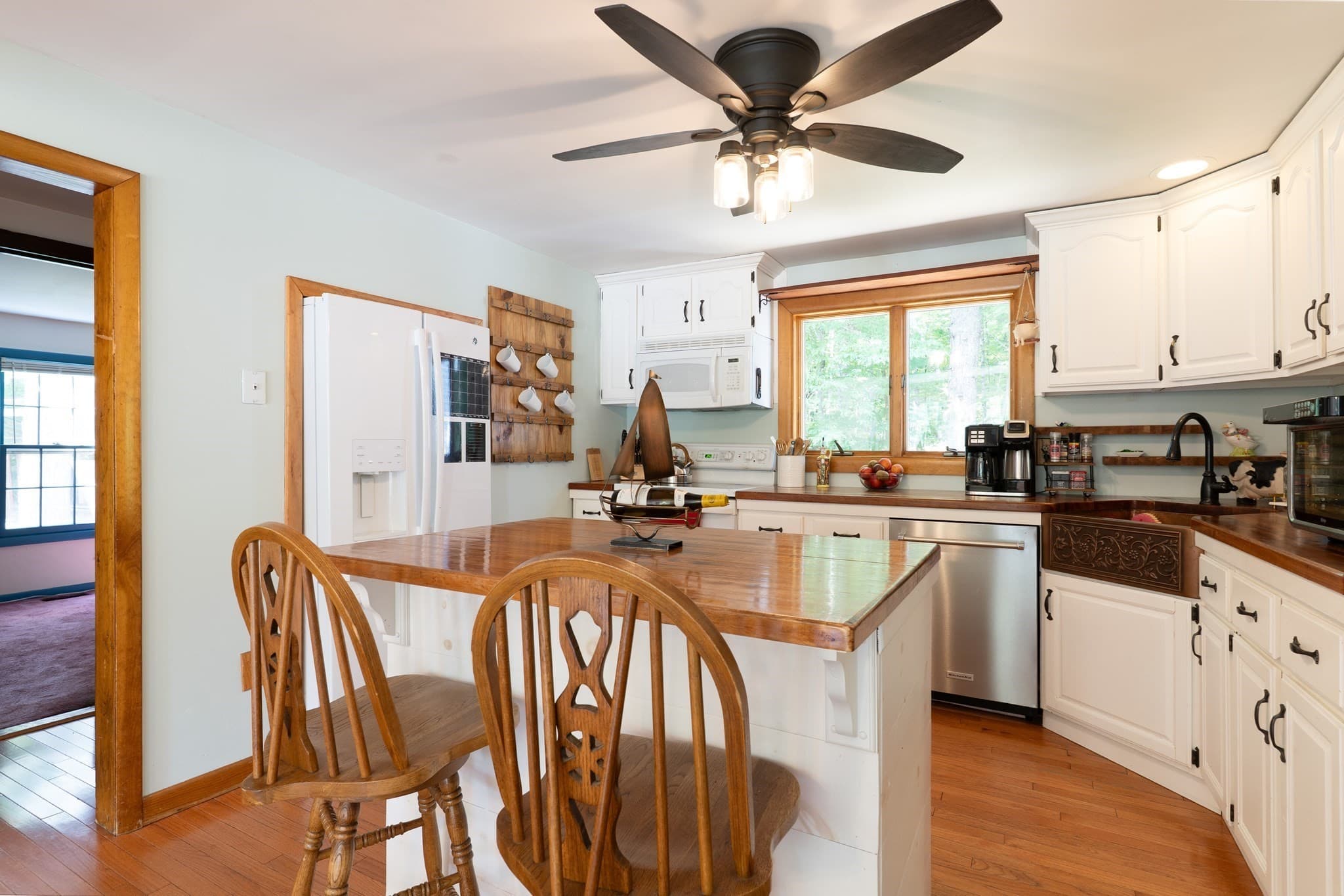 Single Family Residence at 31 Little Alum Rd, Brimfield MA 01010, Brimfield, photo 7 of 42