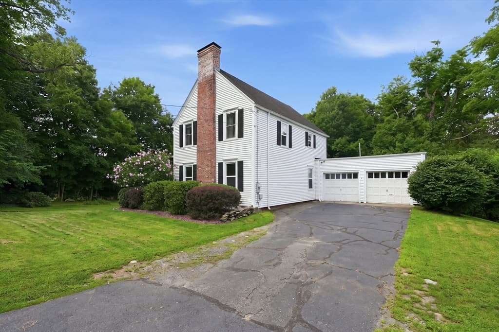 211 Main St, Wilbraham MA 01095 photo 5