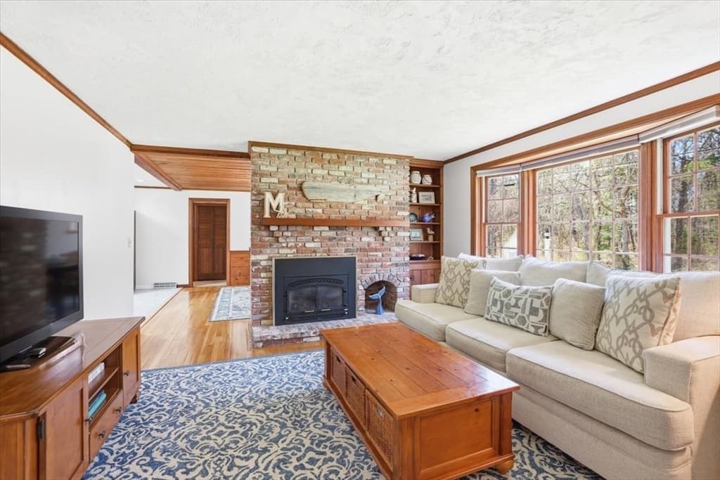 106 Pine Street, Yarmouth MA 02675 photo 2