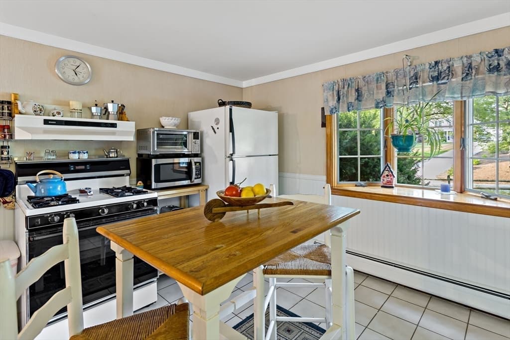 95 Winslow Rd, Falmouth MA 02556 photo 6