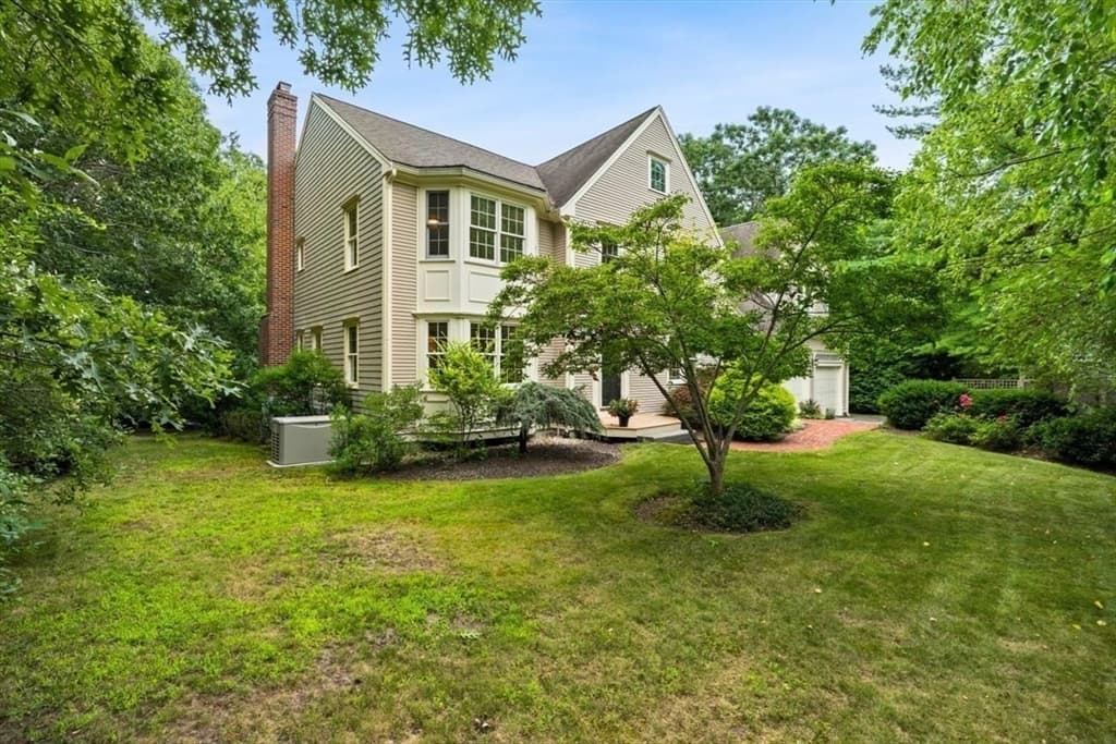 95 Little Herring Pond Rd, Plymouth MA 02360
