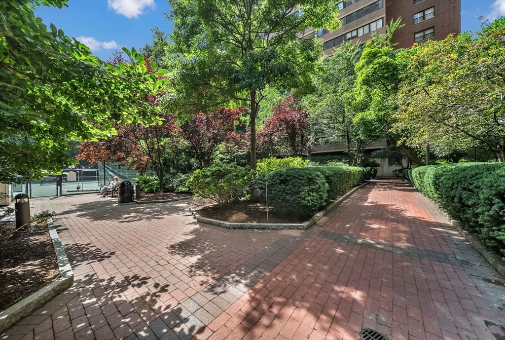 9 Hawthorne Pl # 7H, Boston MA 02114 photo 27
