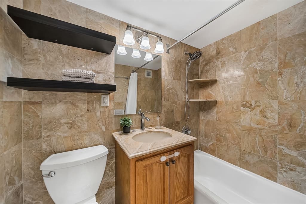 9 Hawthorne Pl # 7H, Boston MA 02114 photo 21