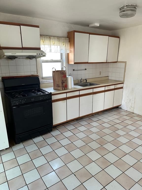 131 Farrington St, Quincy MA 02170 photo 16