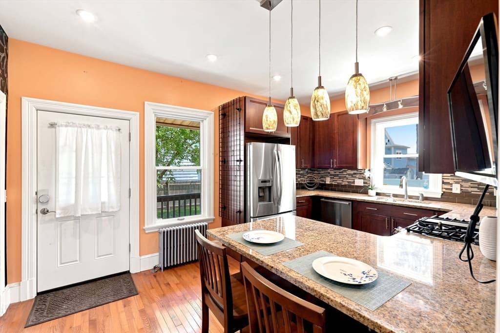 223 Webster St, Malden MA 02148 photo 4