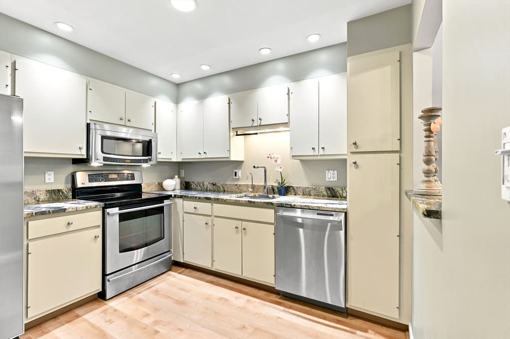 210 Nahanton St # 116, Newton MA 02459 photo 10