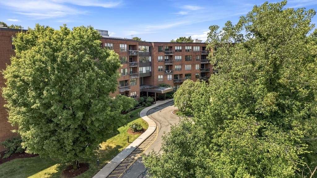 210 Nahanton St # 116, Newton MA 02459 photo 29