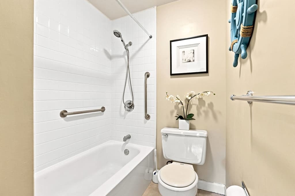 210 Nahanton St # 116, Newton MA 02459 photo 21