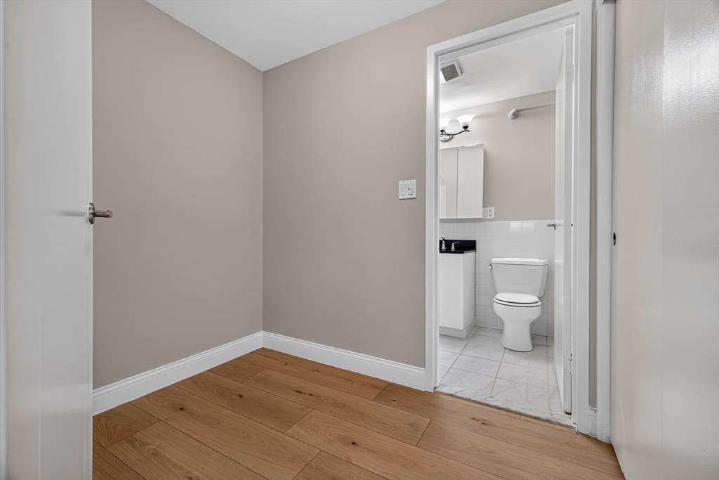 1600 Beacon St # 904, Brookline MA 02446 photo 17