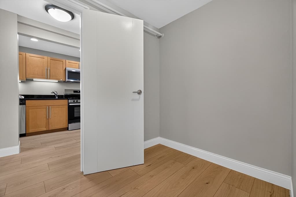 1600 Beacon St # 904, Brookline MA 02446 photo 15