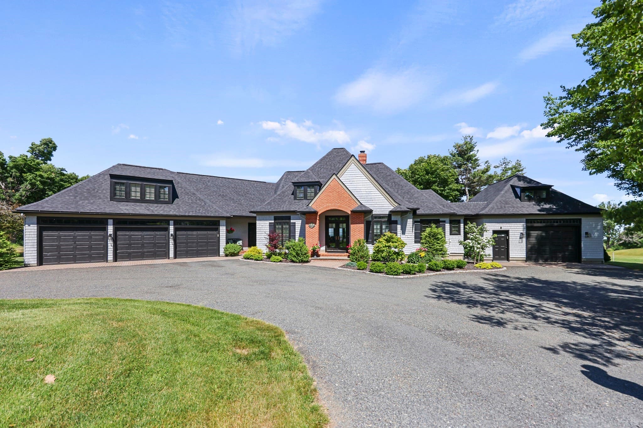 18 North Street, Blandford MA 01008