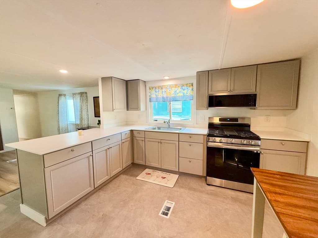 268 Palmer Rd # 17, Monson MA 01057 photo 4