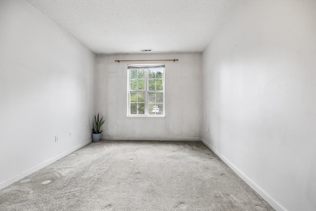 21 Hampshire Road # 105, Methuen MA 01844 photo 13
