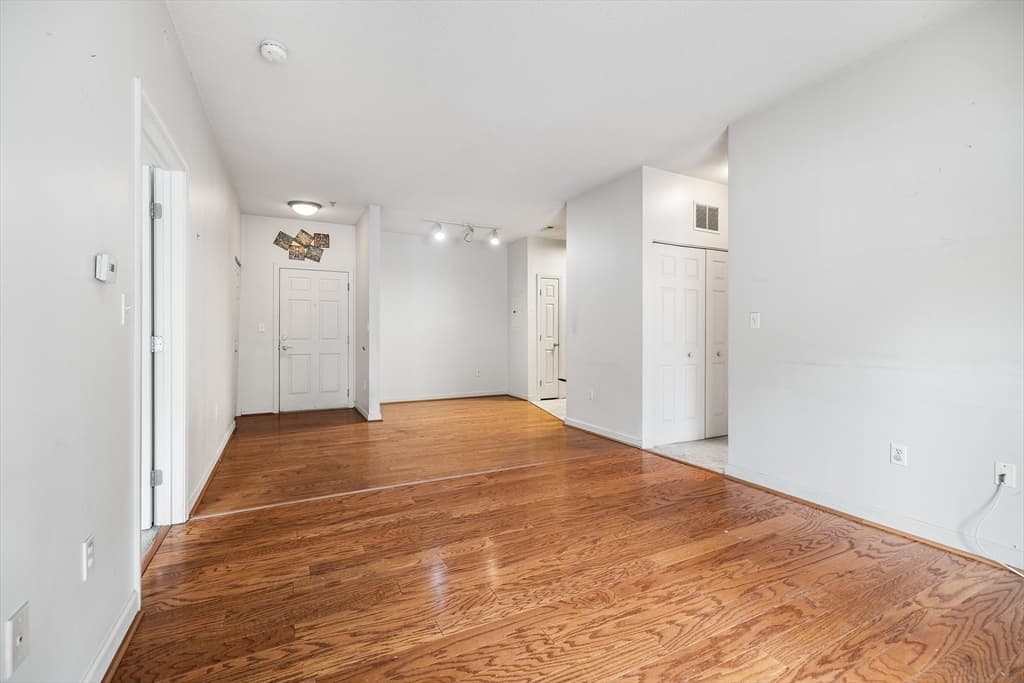 21 Hampshire Road # 105, Methuen MA 01844 photo 5