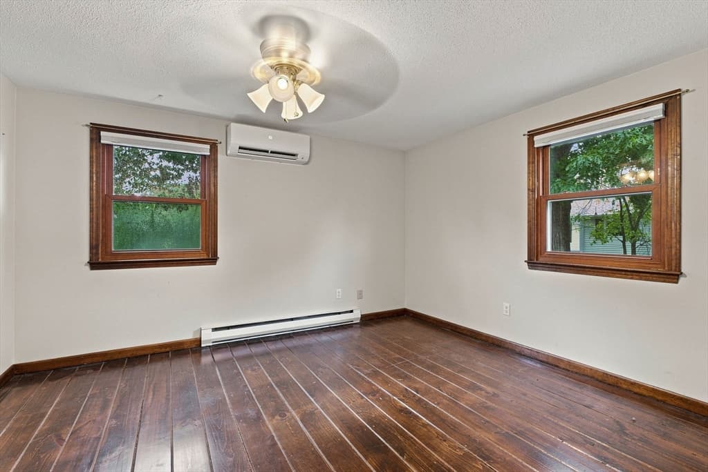 19 Pembroke St, Marlborough MA 01752 photo 13