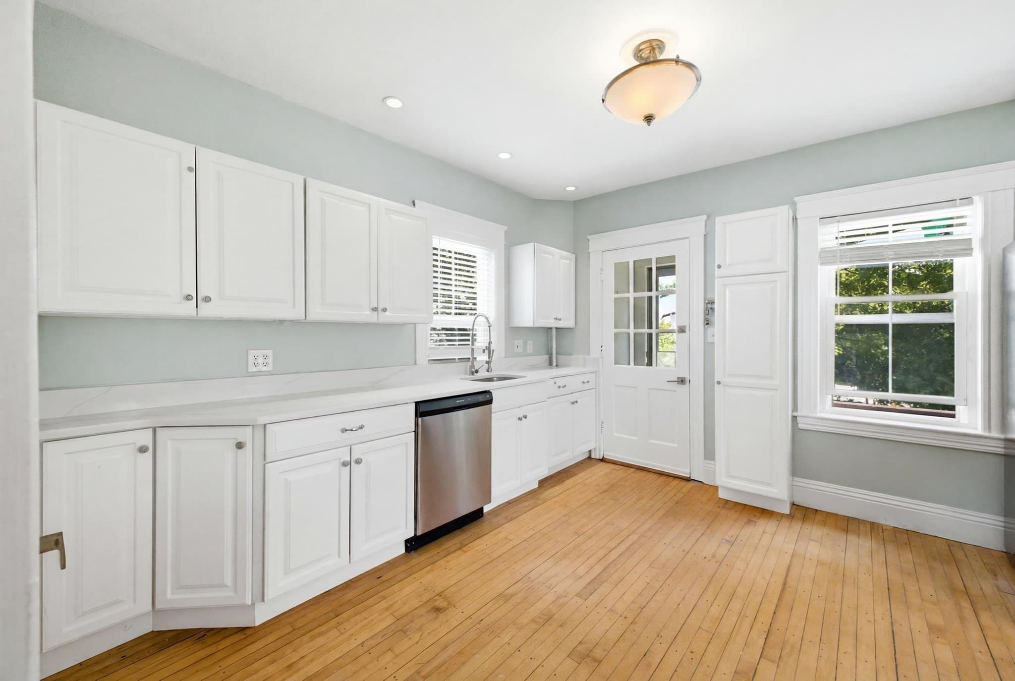 Multi Family at 15 Groveridge Path, Shrewsbury MA 01545, photo 5 of 40