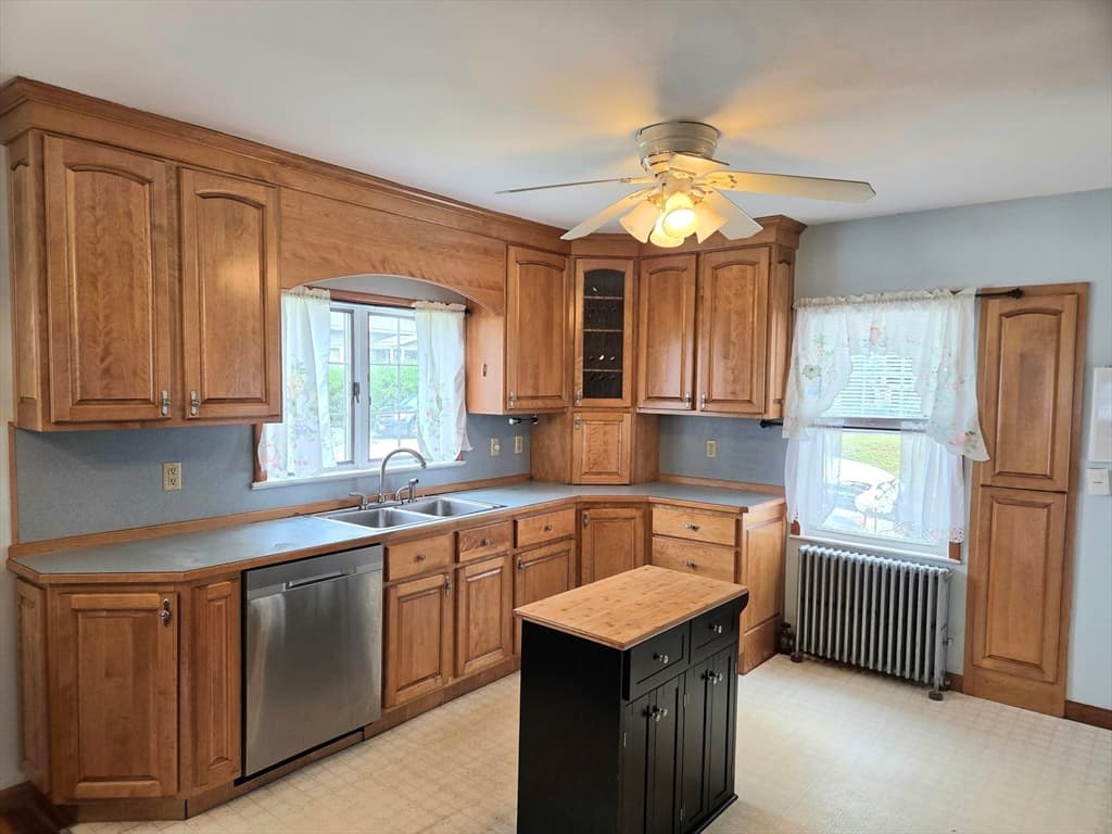 110 Barthel Ave, Gardner MA 01440 photo 7