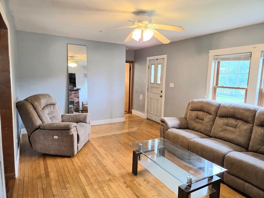 110 Barthel Ave, Gardner MA 01440 photo 9