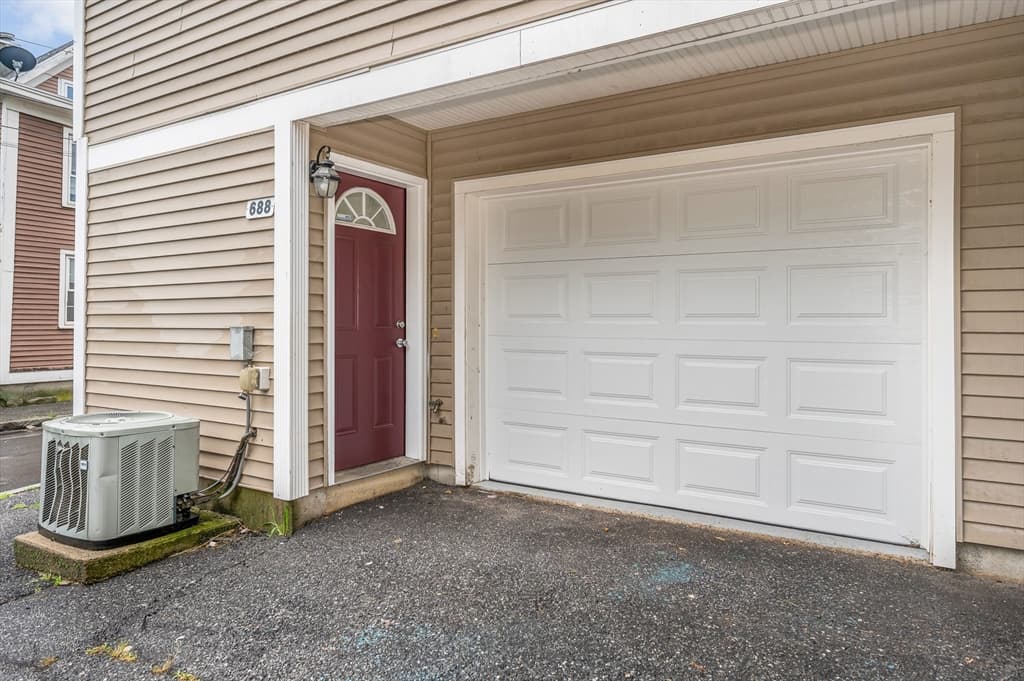 688 Gorham Street # 688, Lowell MA 01852 photo 2