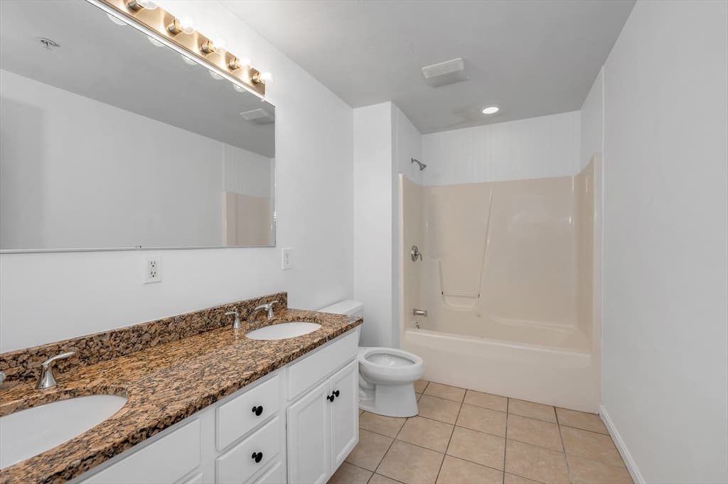 688 Gorham Street # 688, Lowell MA 01852 photo 16