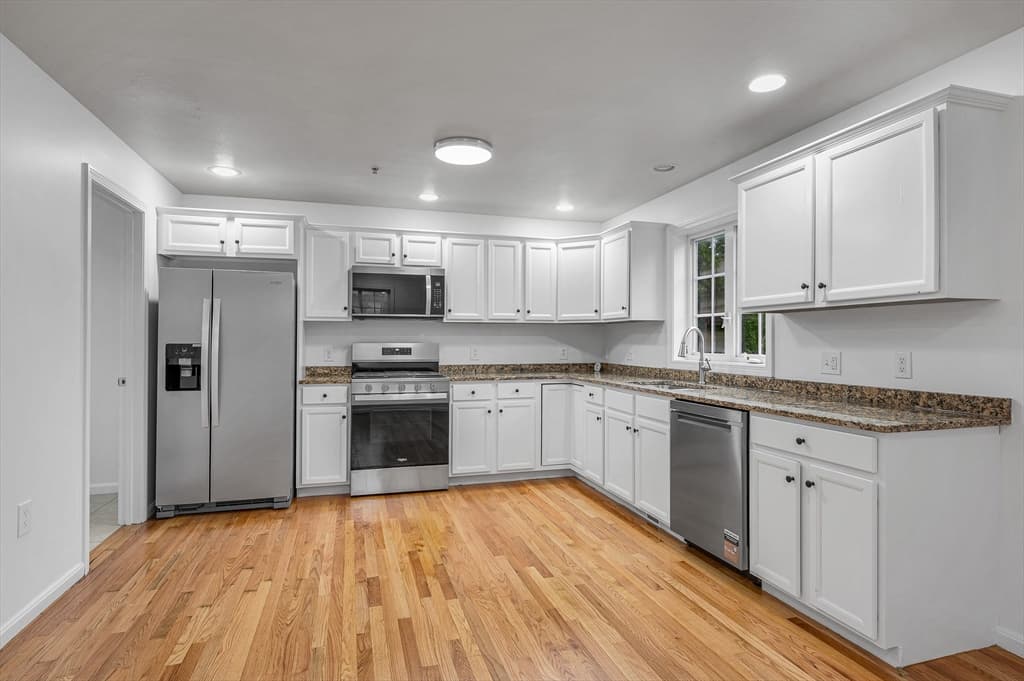 688 Gorham Street # 688, Lowell MA 01852 photo 3