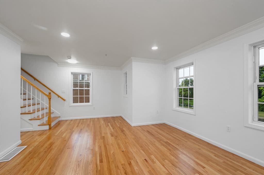 688 Gorham Street # 688, Lowell MA 01852 photo 10