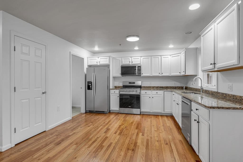 688 Gorham Street # 688, Lowell MA 01852 photo 4