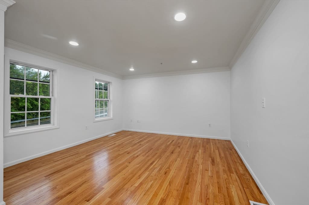 688 Gorham Street # 688, Lowell MA 01852 photo 8