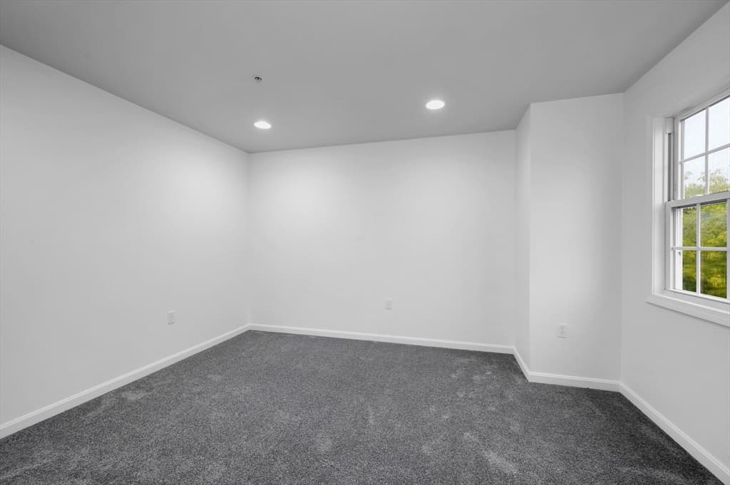 688 Gorham Street # 688, Lowell MA 01852 photo 25