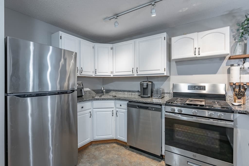 109 Pilgrim Rd # 109, Haverhill MA 01832 photo 22