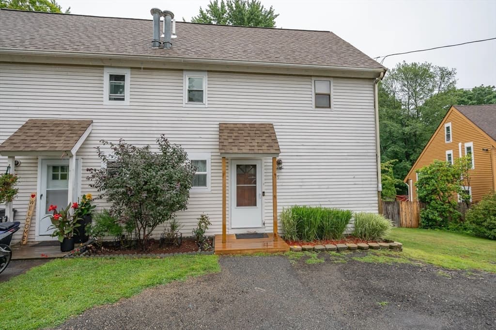 109 Pilgrim Rd # 109, Haverhill MA 01832