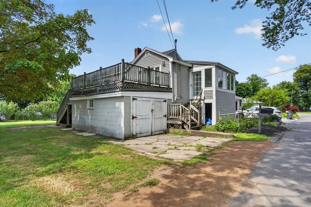 128 Mablin Ave, North Andover MA 01845