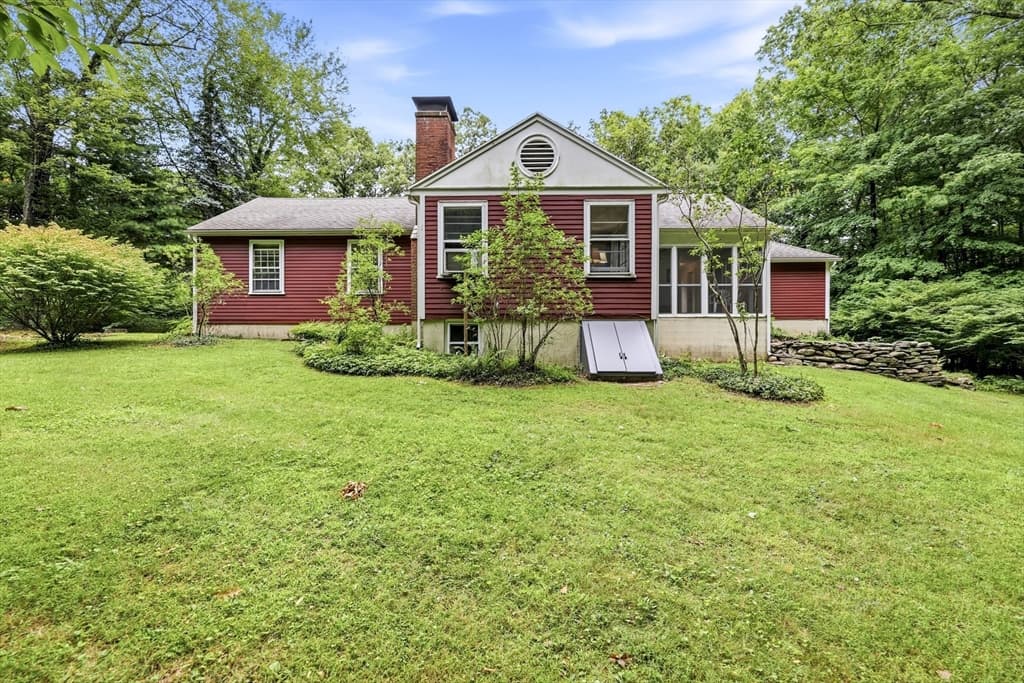 18 Red Gate Ln, Amherst MA 01002 photo 28