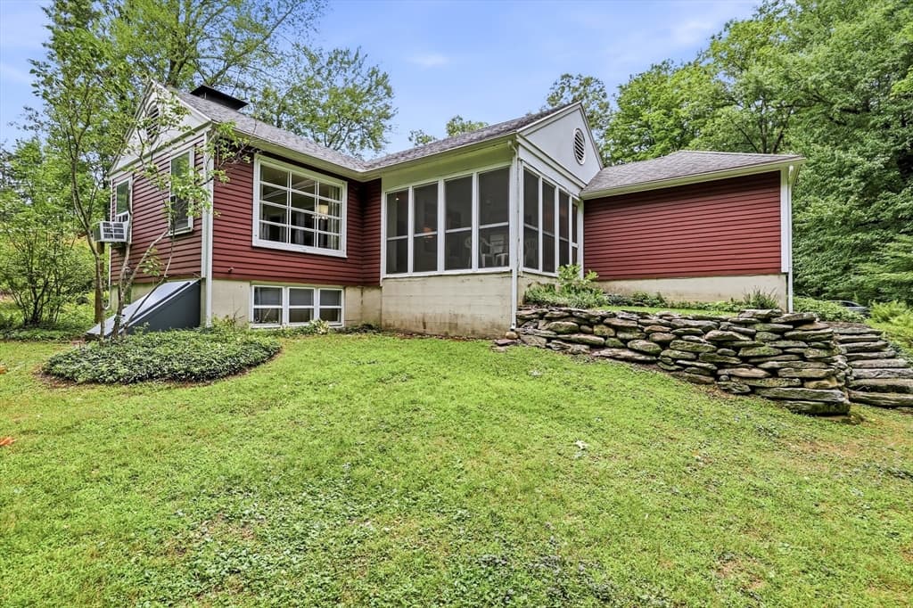18 Red Gate Ln, Amherst MA 01002 photo 25