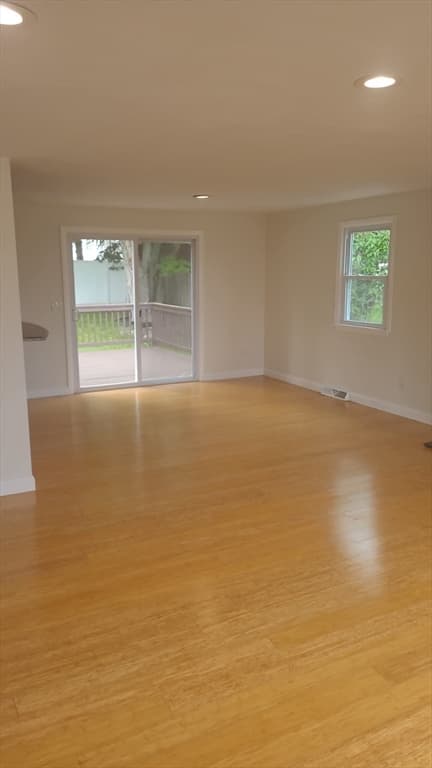 39 Westport Rd, Worcester MA 01605 photo 6