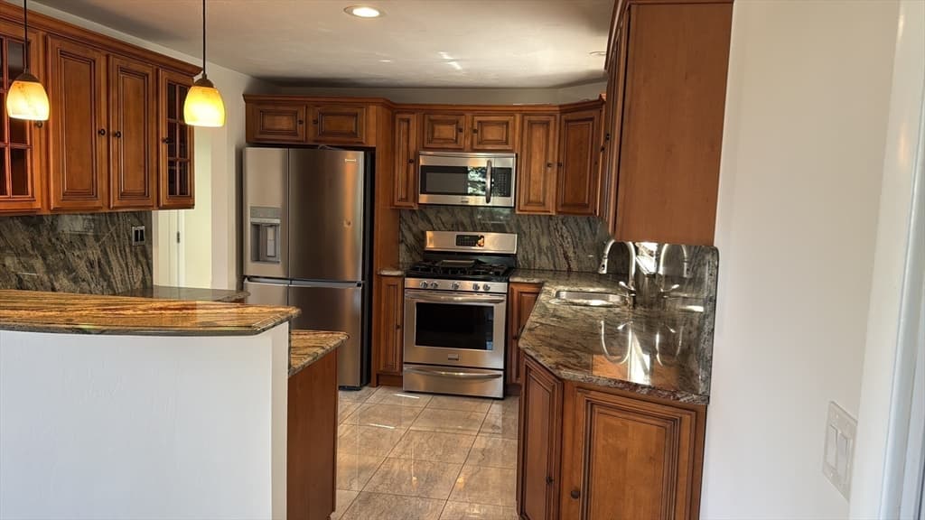 39 Westport Rd, Worcester MA 01605 photo 13