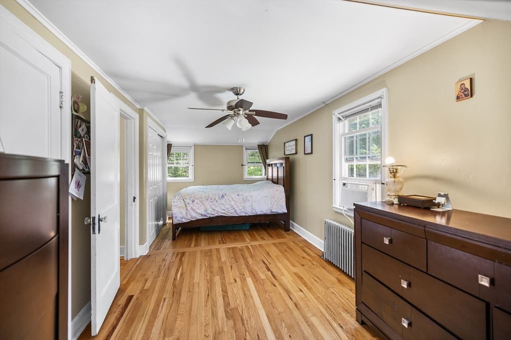 Single Family Residence at 779 Oxford St S, Auburn MA 01501, Auburn, photo 15 of 30