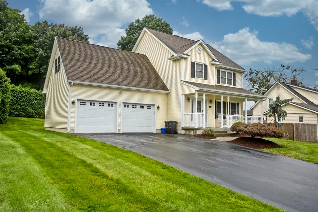 38 White Ave, East Longmeadow MA 01028 photo 2
