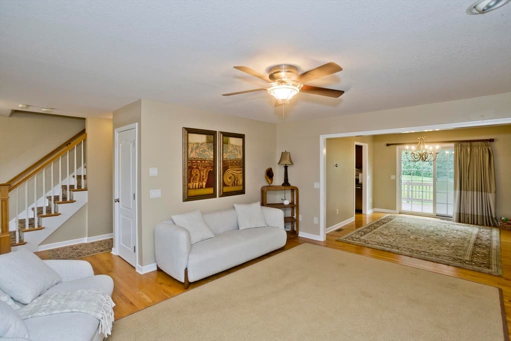 38 White Ave, East Longmeadow MA 01028 photo 9