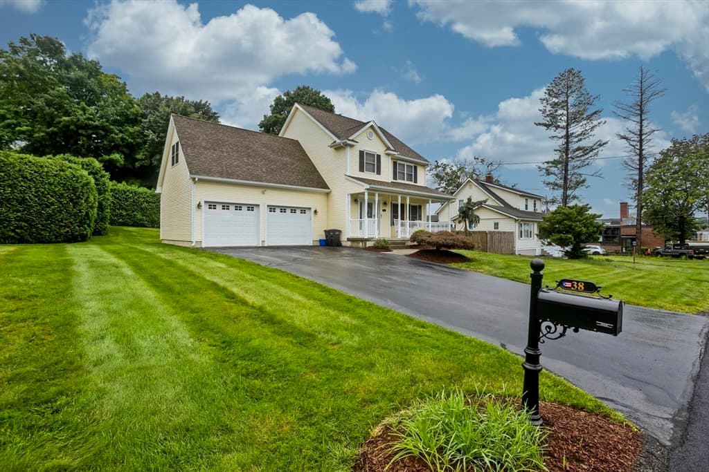38 White Ave, East Longmeadow MA 01028 photo 4