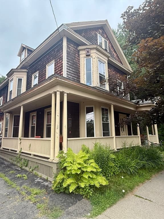 24 Second St, Montague MA 01376