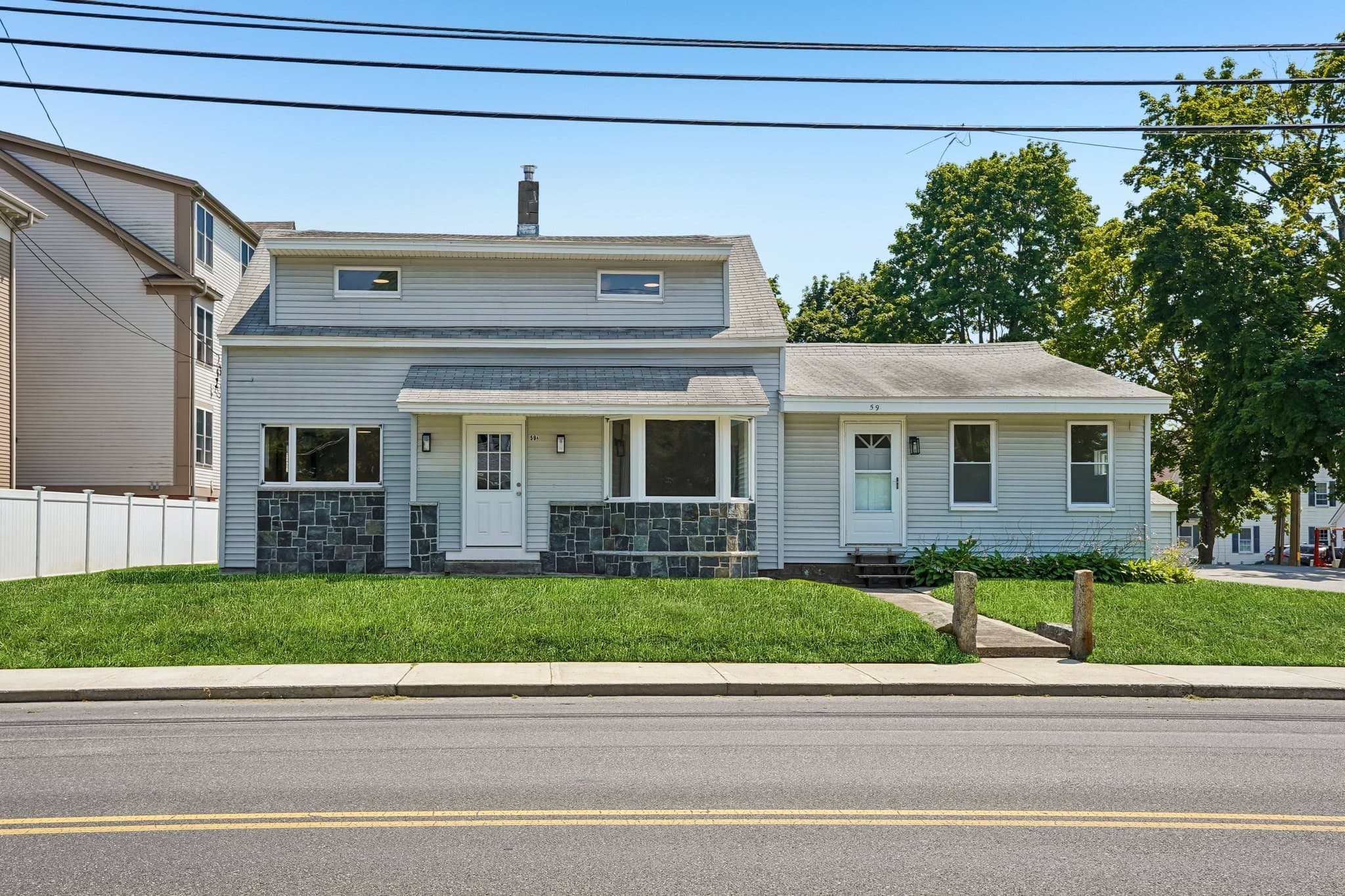 59 Hartford Ave E, Uxbridge MA 01569