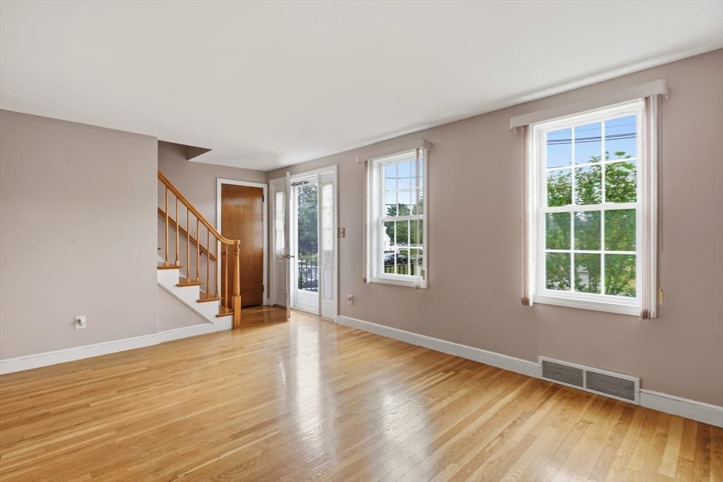 6 Devine Rd, Randolph MA 02368 photo 17