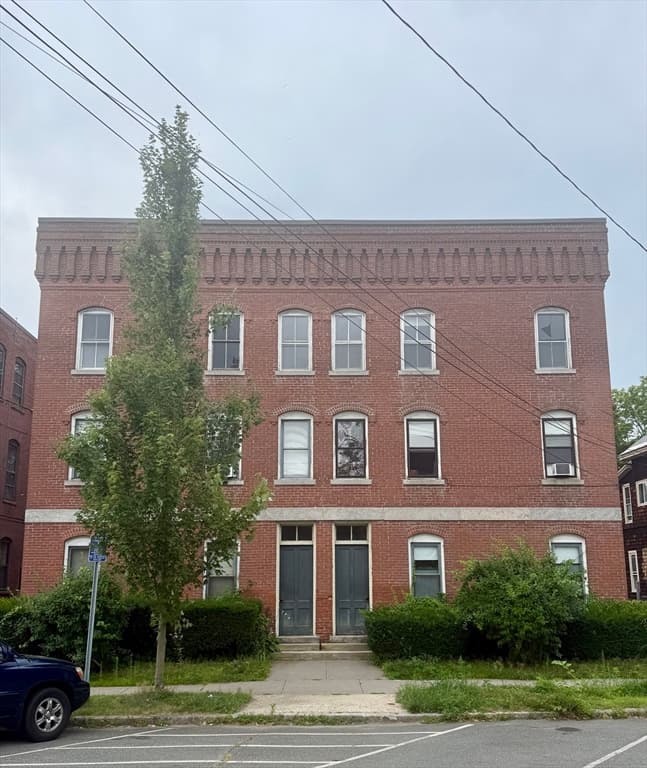 28-30 Second St, Montague MA 01376