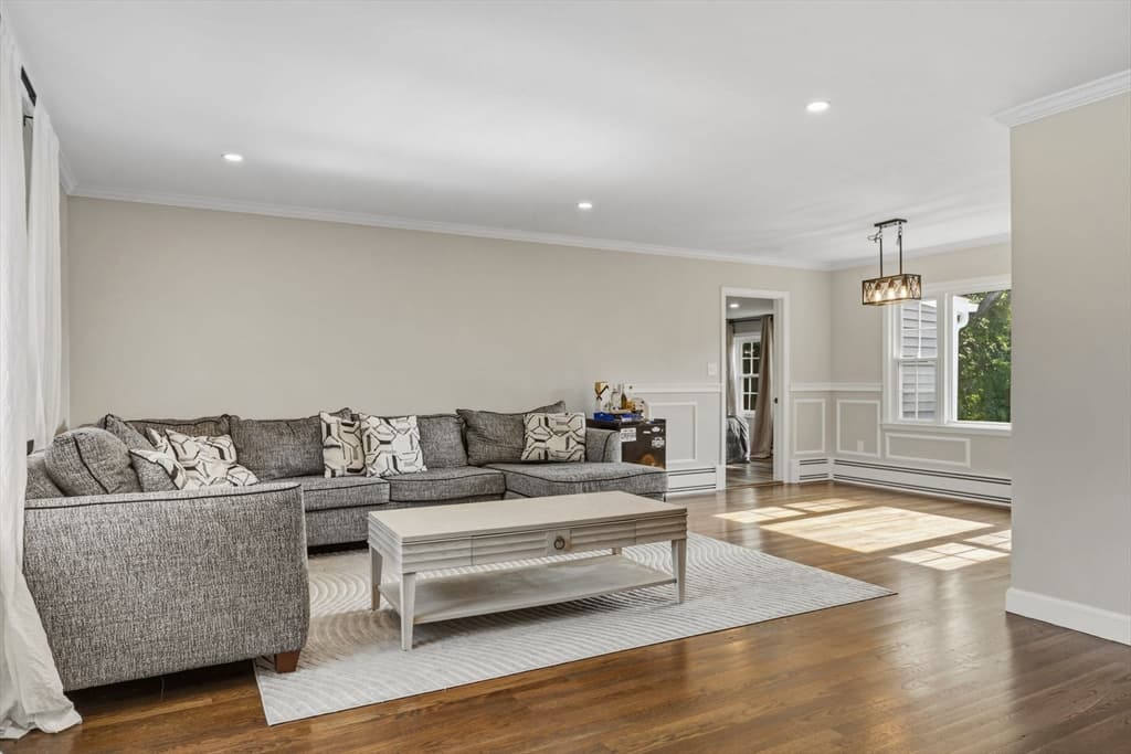Single Family Residence at 5 5th Ave, Dudley MA 01571, Dudley, photo 9 of 39