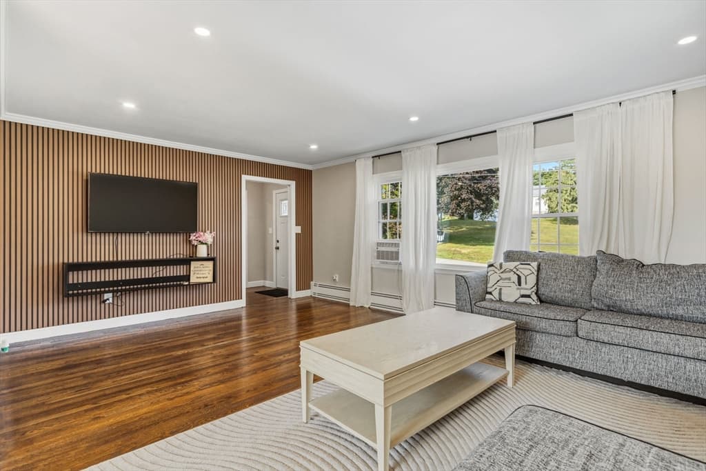 Single Family Residence at 5 5th Ave, Dudley MA 01571, Dudley, photo 11 of 39