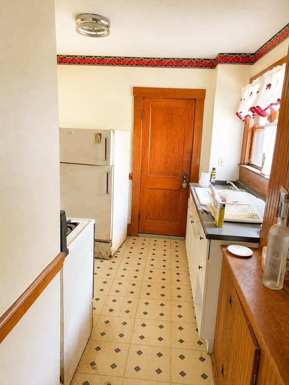 84 Orchard St, Medford MA 02155 photo 17