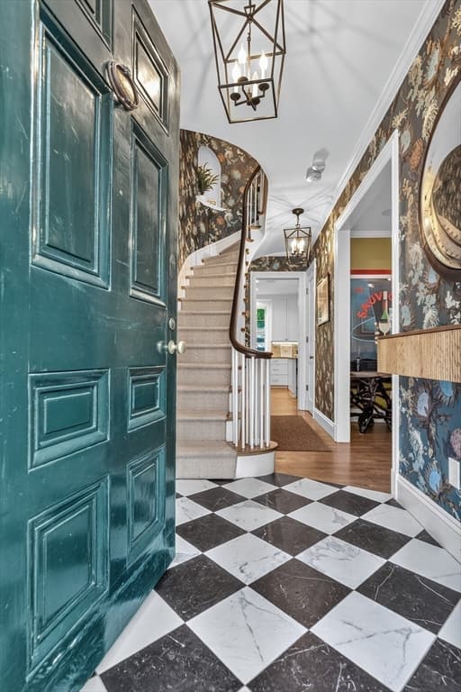 54 Pinckney St, Boston MA 02114 photo 2