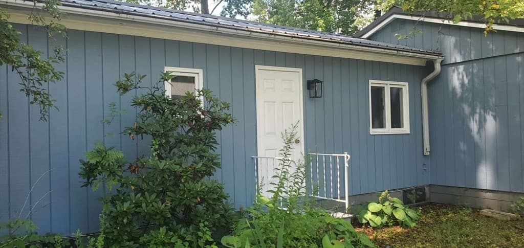75 Woodruff Rd, Clinton MA 01510 photo 2