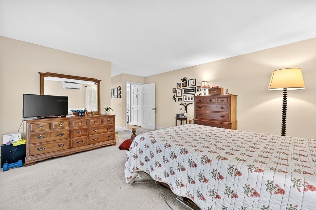240 Meadow Wood Dr, Holden MA 01520 photo 16